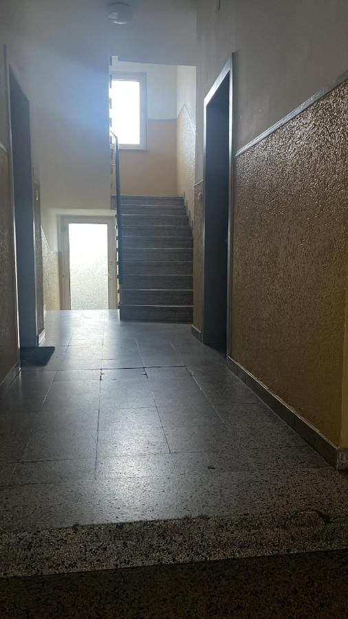 1 Zimmerwohnung Mit Kueche, Balkon Und Badezimmer In Duesseldorf Apartmen Exteriér fotografie